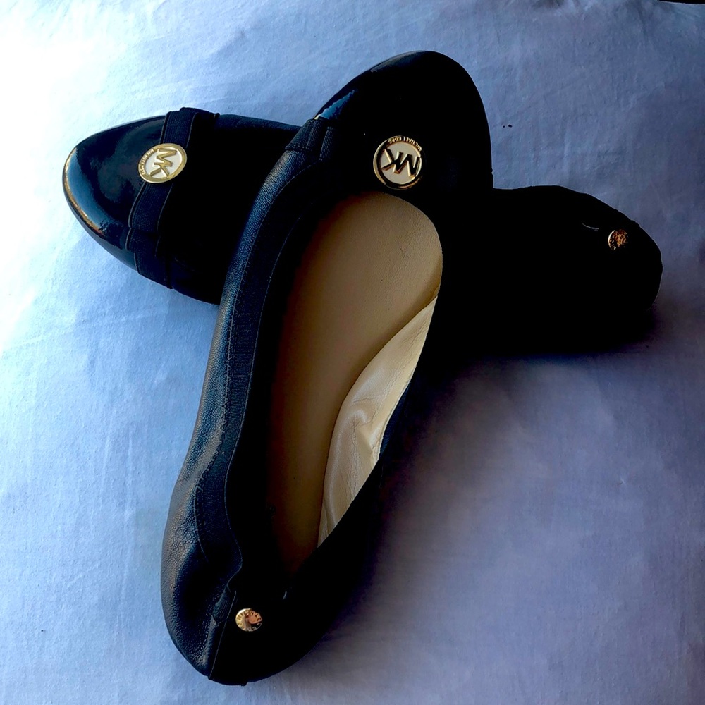 We are selling michaelkors flats